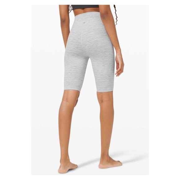 Lululemon SHR Shorts - Picture 2 of 5